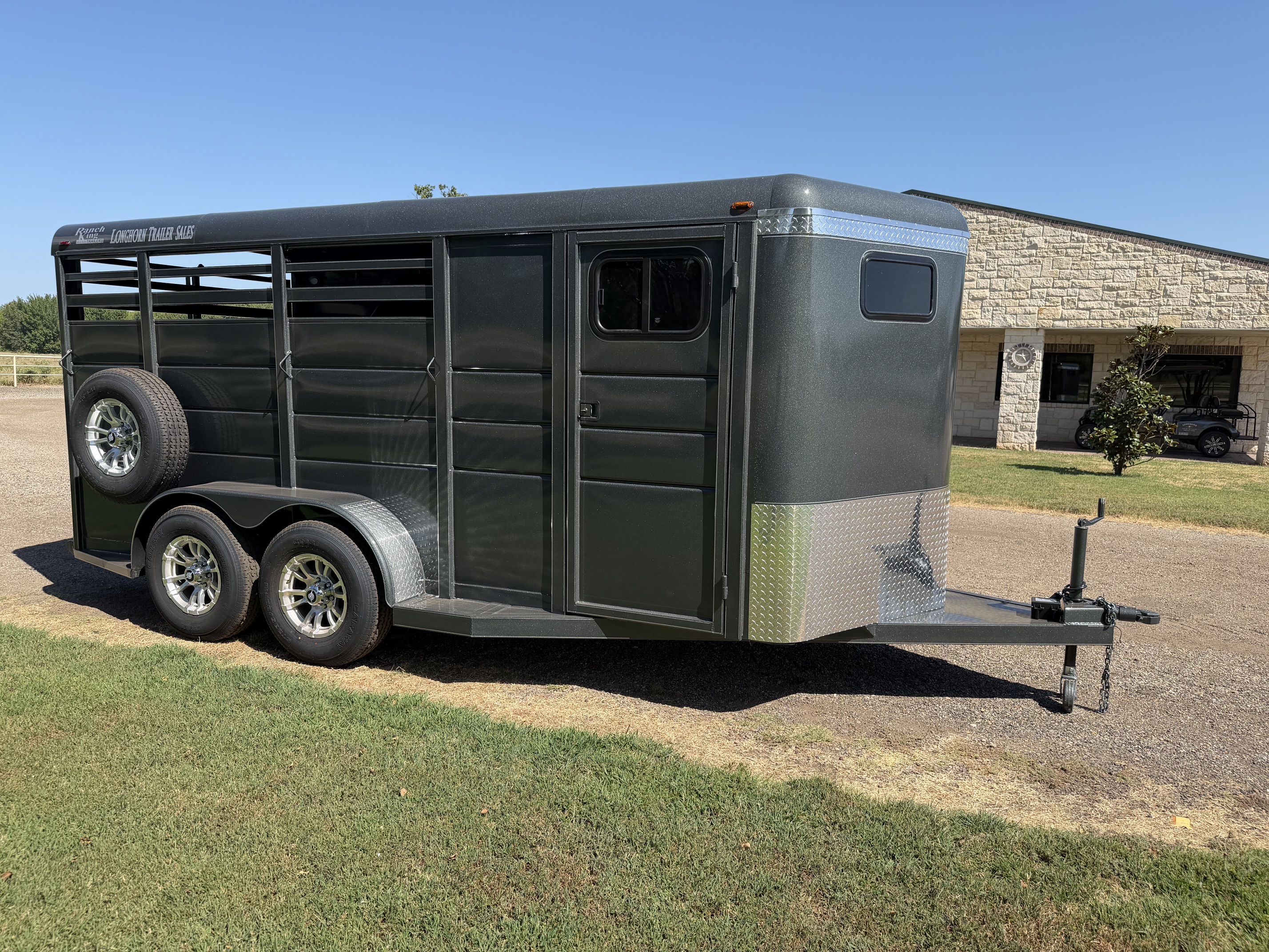 Trailer Photo 2