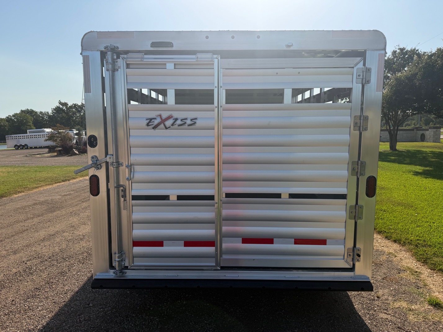 Trailer Photo 8