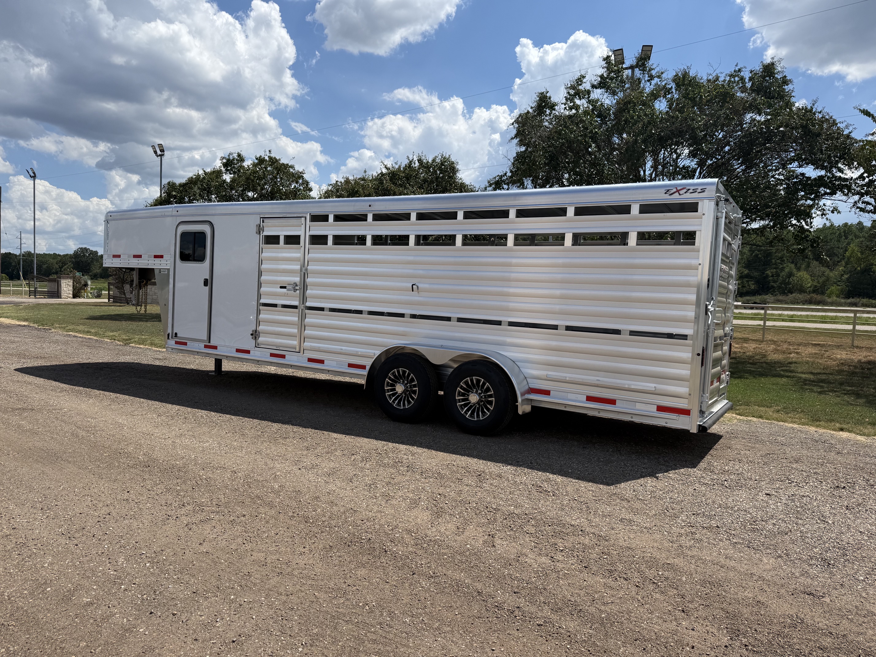 Trailer Photo 4